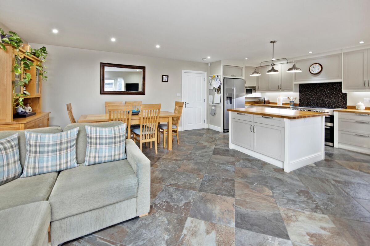 house for sale in Kennel Lane, Fetcham, Leatherhead, Surrey, KT22