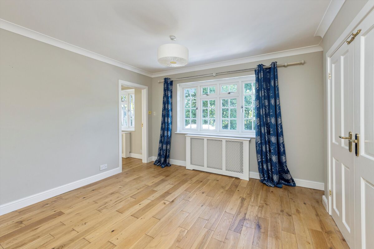 house for sale in Fairmile Park Copse, Cobham, Surrey, KT11