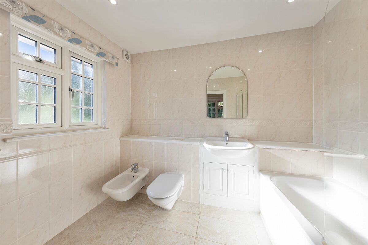 house for sale in Fairmile Park Copse, Cobham, Surrey, KT11