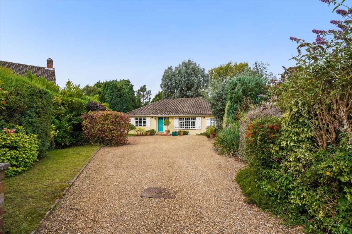 bungalow for sale in Twinoaks, Cobham, Surrey, KT11 CBM012168916