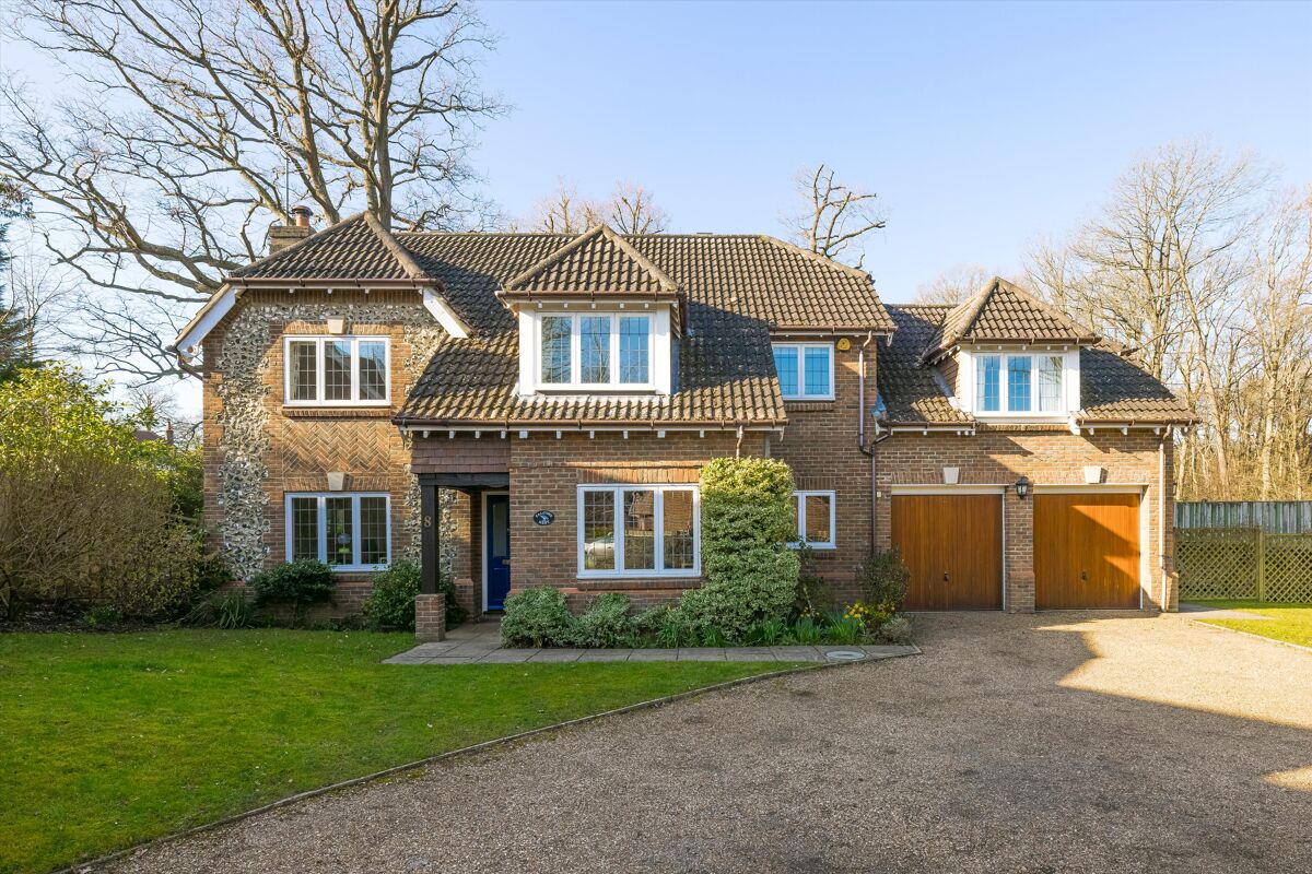 house for sale in Falconwood, East Horsley, Leatherhead, Surrey, KT24