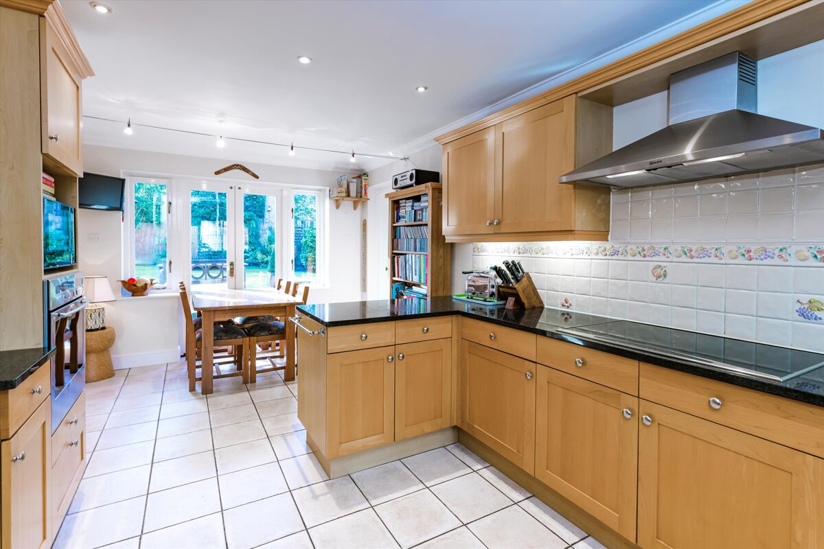 house for sale in Falconwood, East Horsley, Leatherhead, Surrey, KT24 CBM012173985 Knight Frank