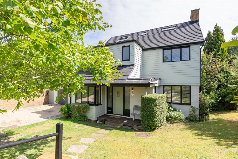 Image of Burney Close, Fetcham, Leatherhead, Surrey, KT22