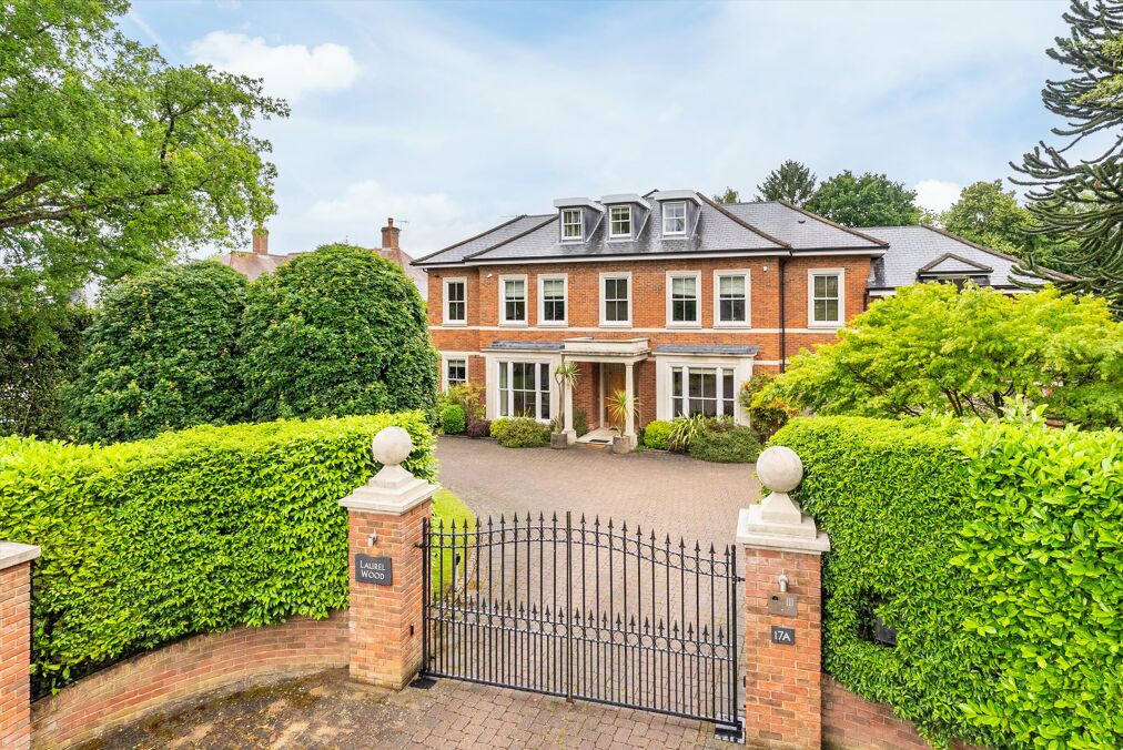 Image of Eaton Park, Cobham, Surrey, KT11