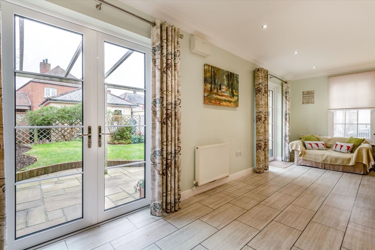 6 Beechwood Lane is a recently updated townhouse with