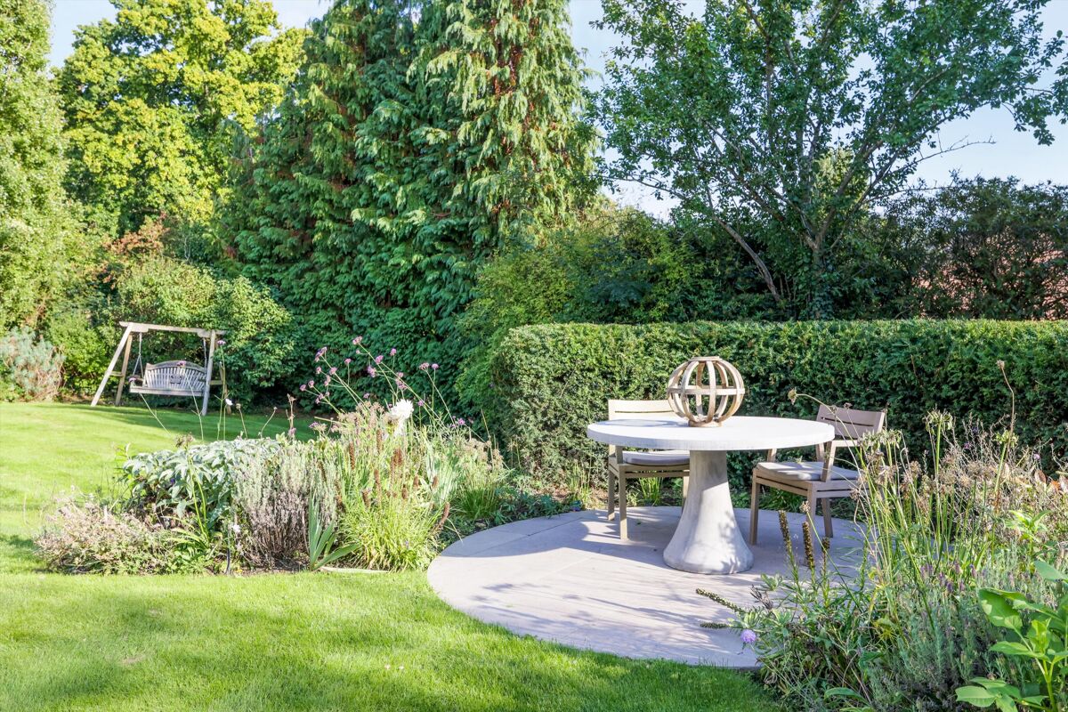 house for sale in Moles Hill, Oxshott, Leatherhead, Surrey, KT22