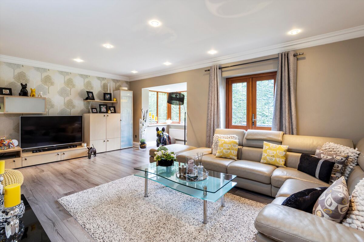 house for sale in Sandy Drive, Cobham, Surrey, KT11 CBM012247012