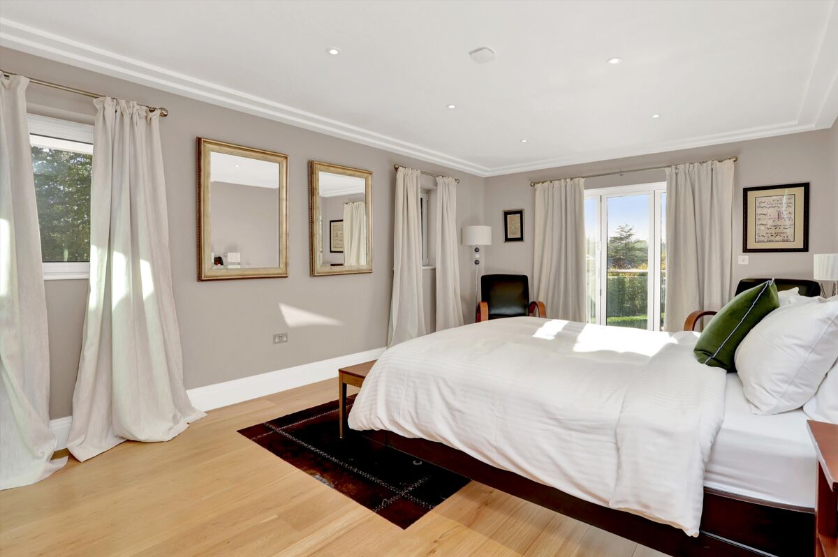 house for sale in Moles Hill, Oxshott, Leatherhead, Surrey, KT22