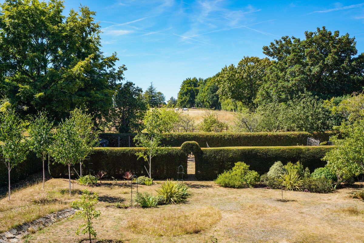 house for sale in Woodlands Road, Little Bookham, Leatherhead, Surrey