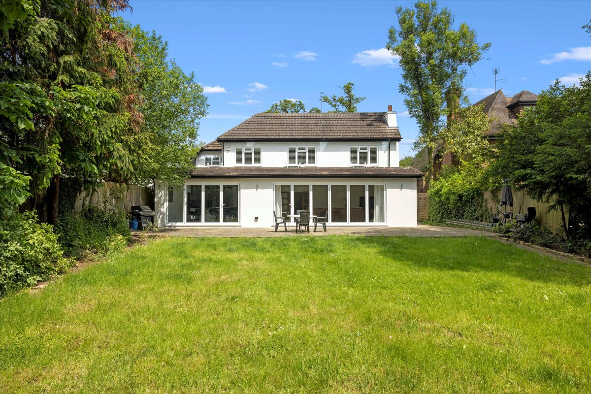 house for sale in Leatherhead Road, Oxshott, Leatherhead, Surrey, KT22