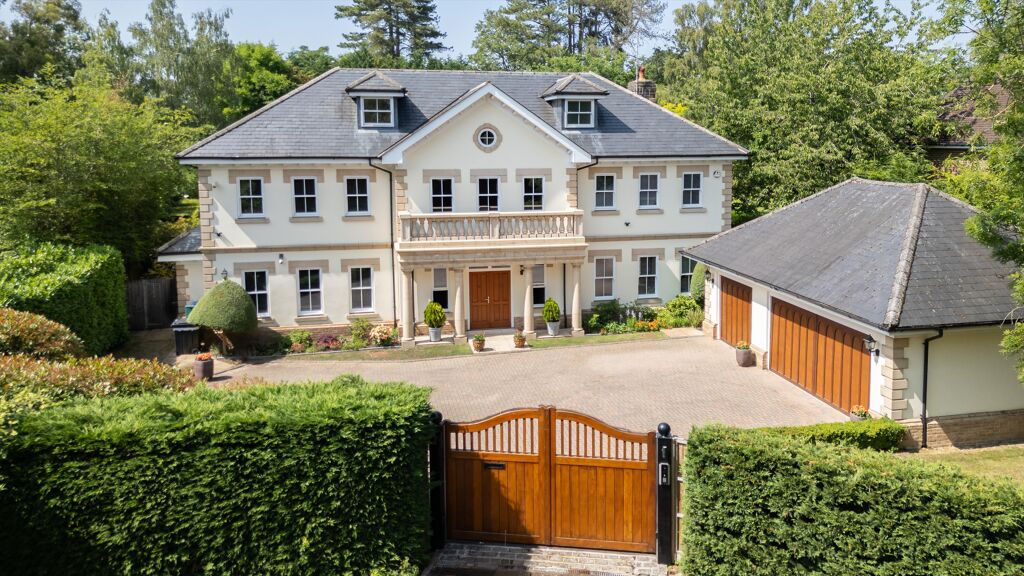 Image of Fairoak Lane, Oxshott, Leatherhead, Surrey, KT22