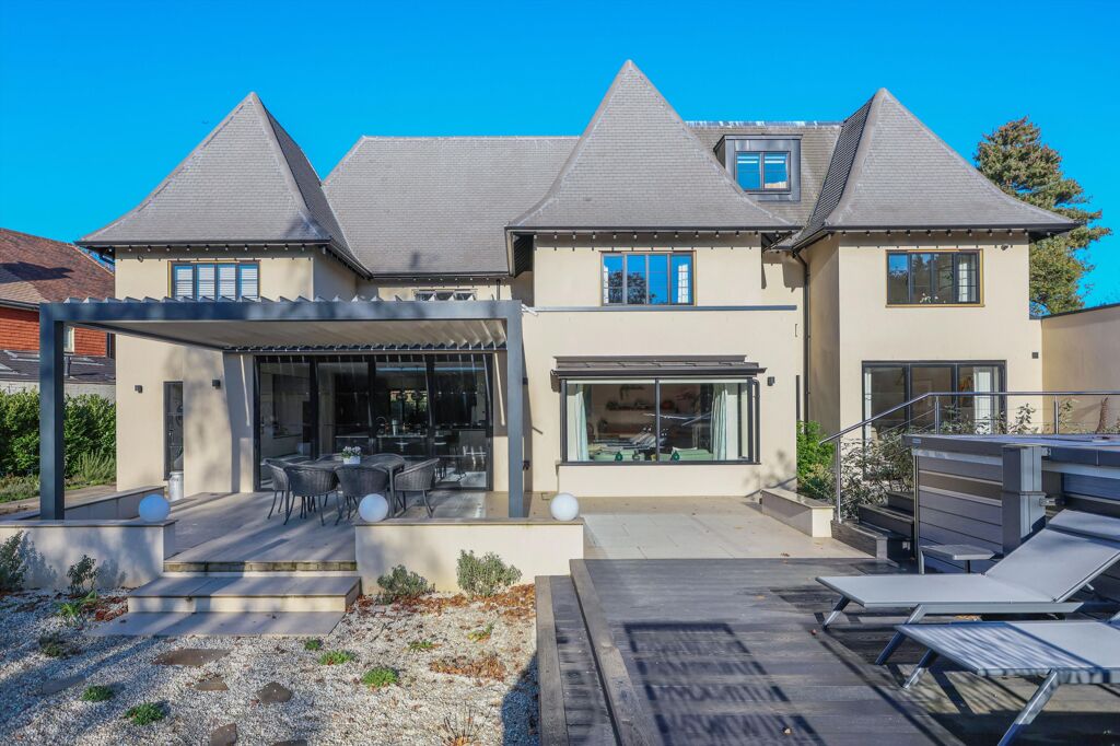 Image of Mizen Way, Cobham, Surrey, KT11