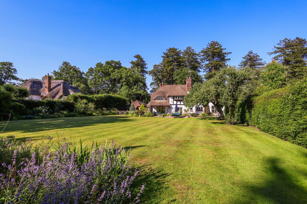 Image of Pine Walk, East Horsley, Leatherhead, Surrey, KT24