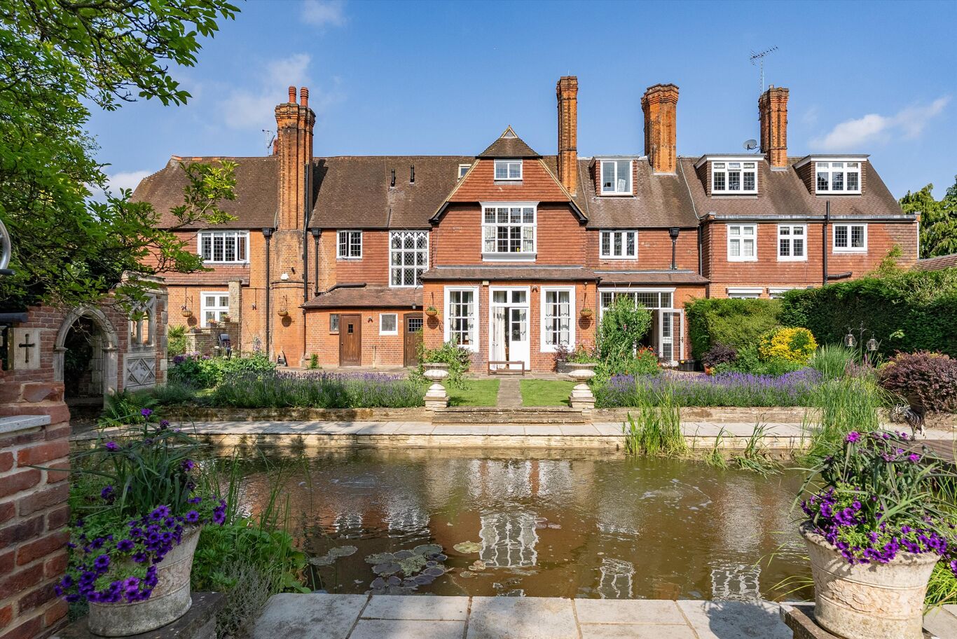 Image of Portsmouth Road, Cobham, Surrey