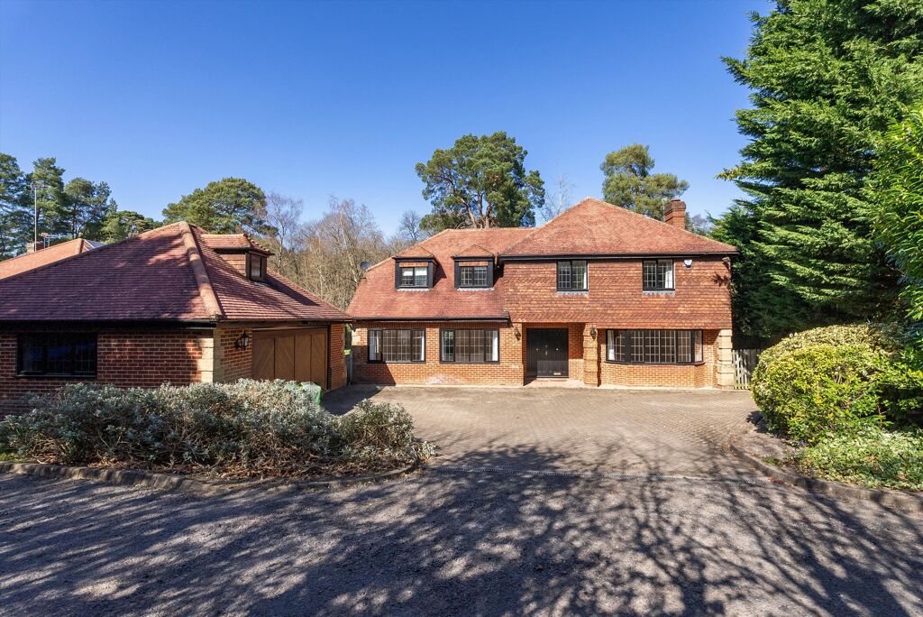 Image of Beech Close, Cobham, Surrey, KT11