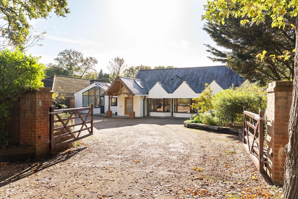 Image of The Glade, Fetcham, Leatherhead, Surrey, KT22