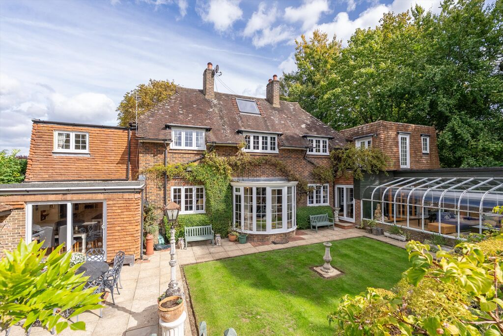 Image of The Ridgeway, Fetcham, Leatherhead, Surrey, KT22