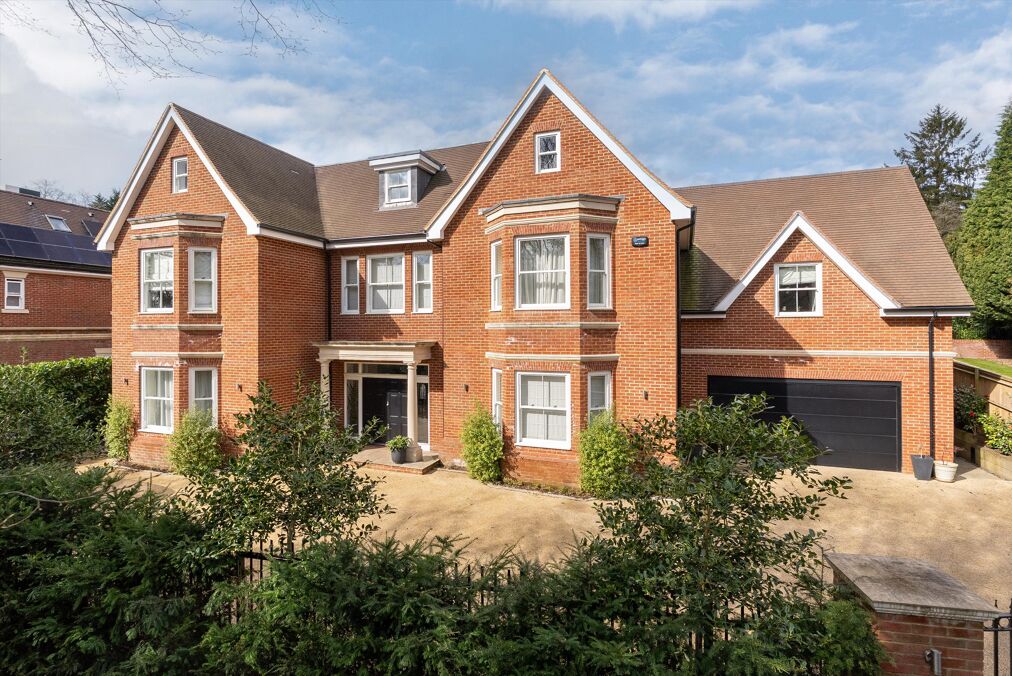 Image of Water Lane, Cobham, Surrey, KT11