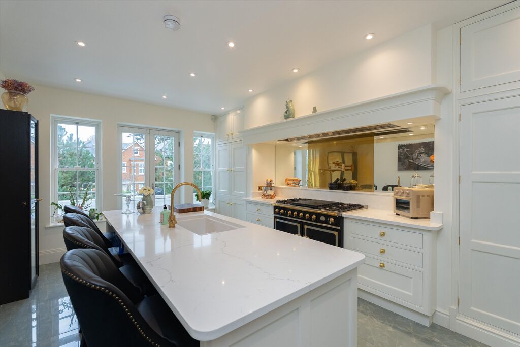 Image of Oakshade Road, Oxshott, Surrey, KT22