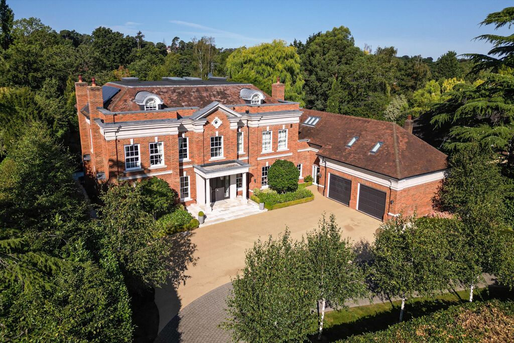 Image of Furze Field, Oxshott, Leatherhead, Surrey, KT22