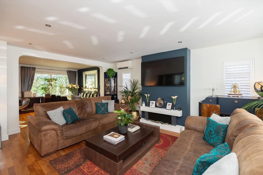 Image of Heath Ridge Green, Cobham, Surrey, KT11