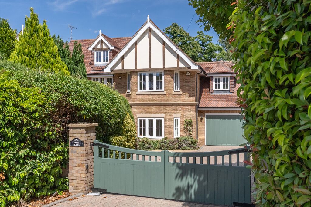 Image of Beech Close, Cobham, Surrey, KT11