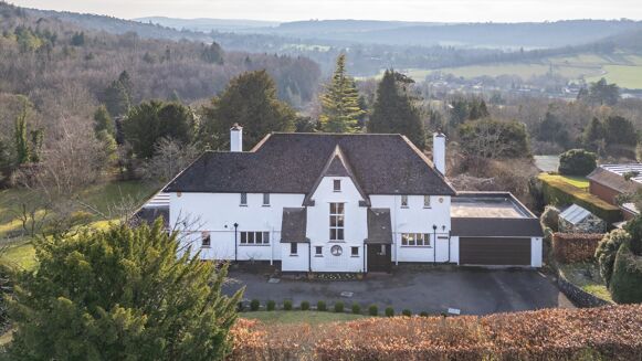 Picture of 5 bedroom house for sale.