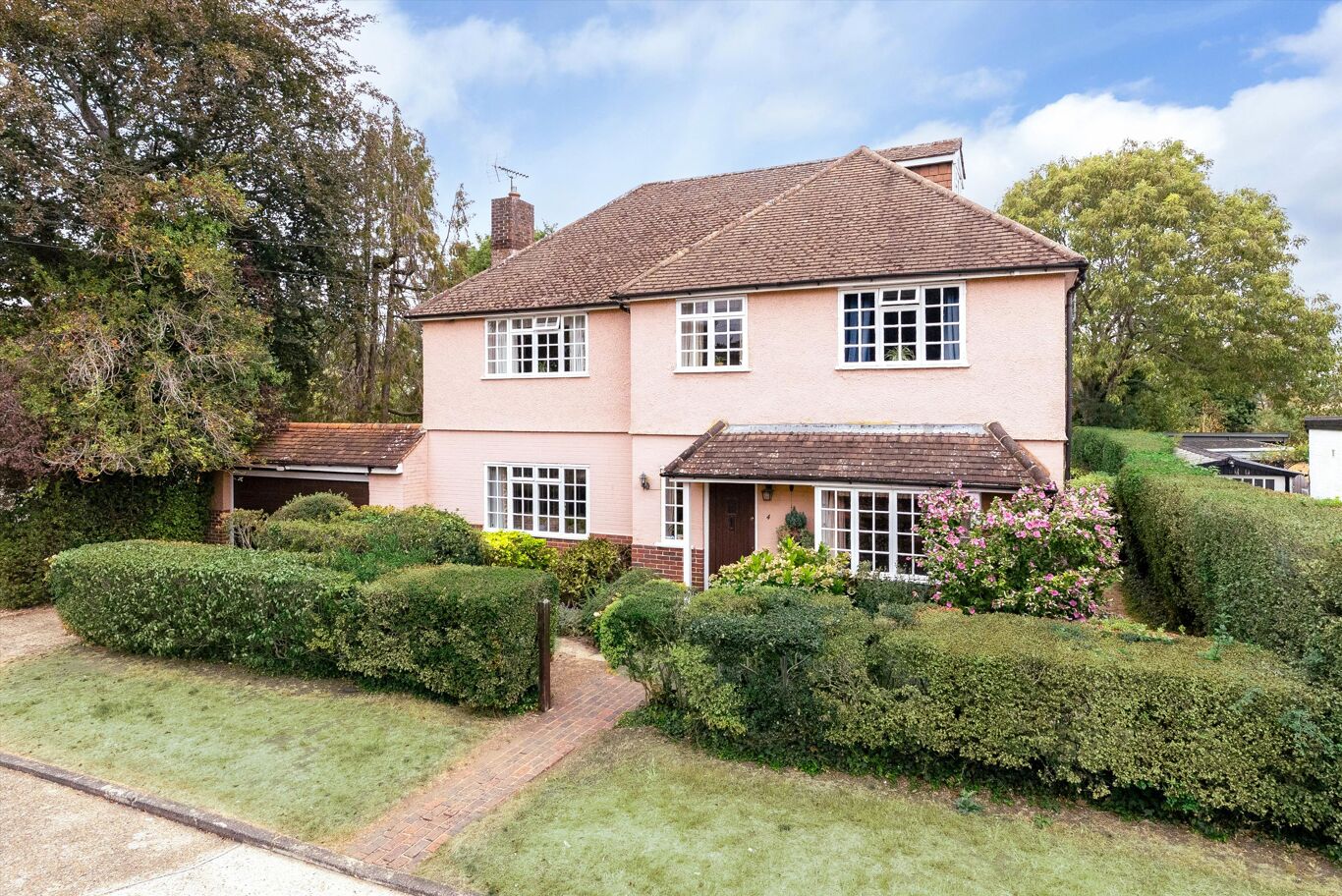 Image of Grove Heath North, Ripley, Woking, Surrey GU23