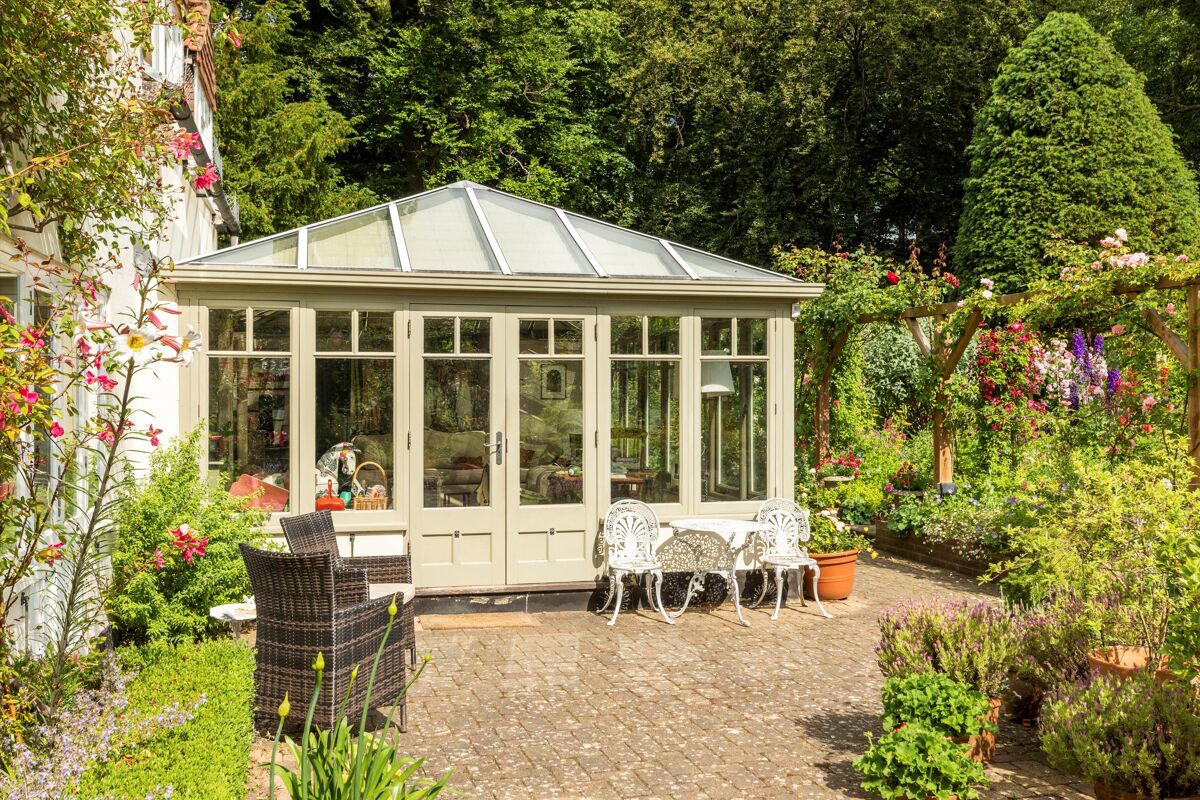 house for sale in Guildford Road, Effingham, Surrey, KT24. CBM080125