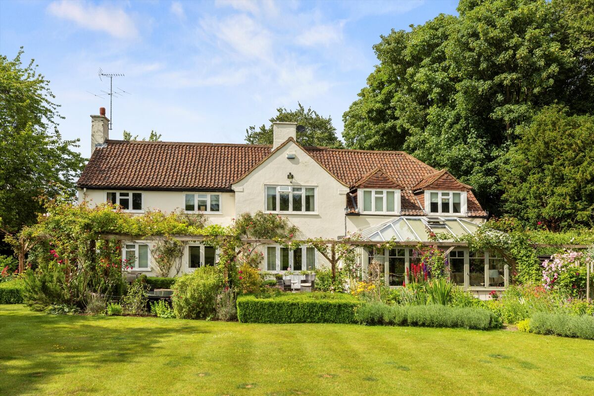 house for sale in Guildford Road, Effingham, Surrey, KT24. CBM080125