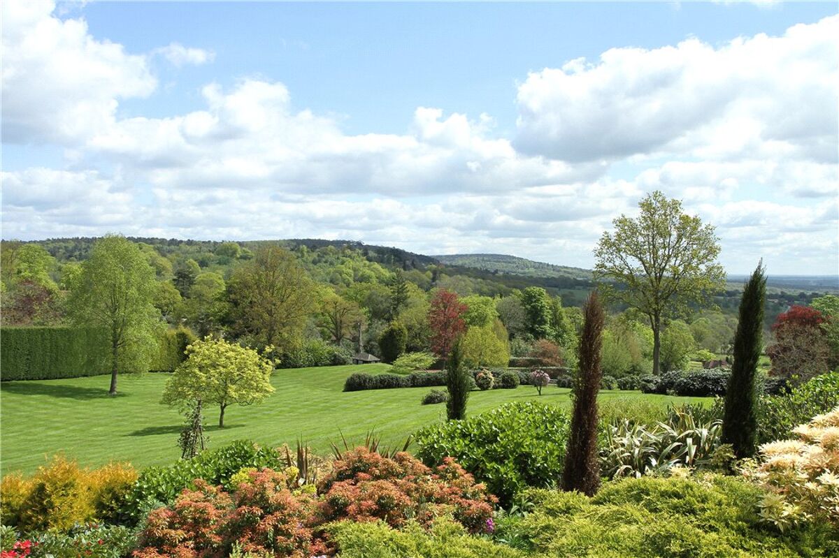 house for sale in Moon Hall Road, Ewhurst, Cranleigh, Surrey, GU6