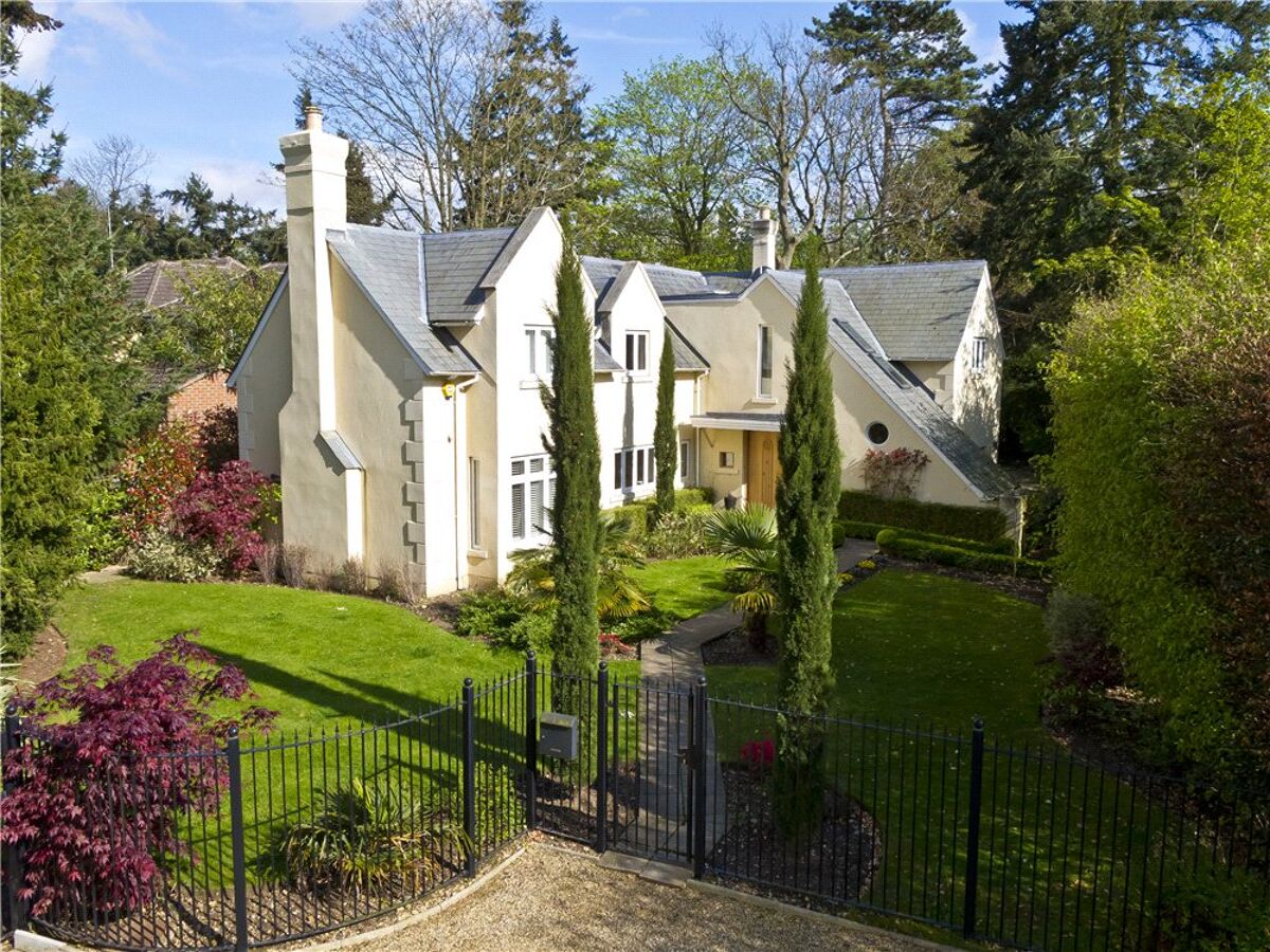 house for sale in Fairmile Lane, Cobham, Surrey, KT11 CBM100087