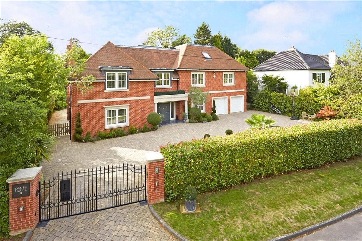 house for sale in Danes Way, Oxshott, Surrey, KT22 CBM100186 Knight