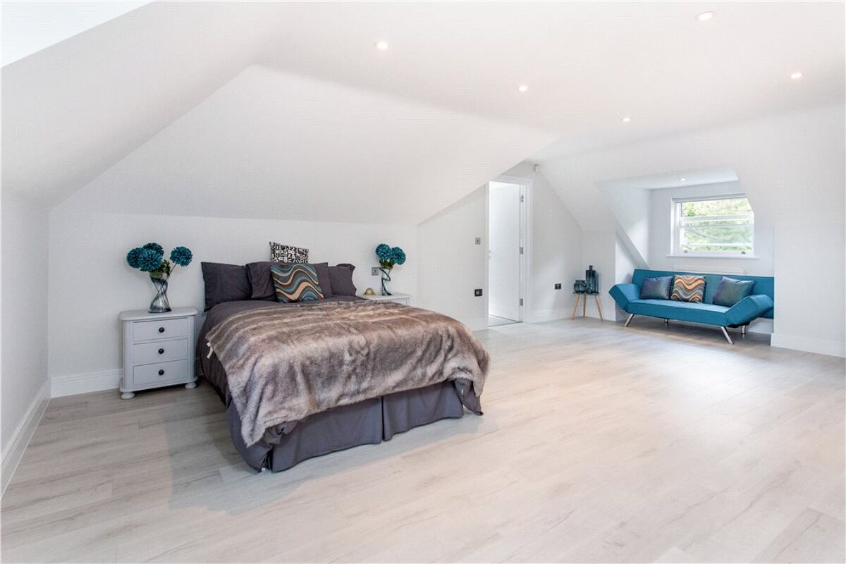 house for sale in Guildford Road, Fetcham, Leatherhead, Surrey, KT22