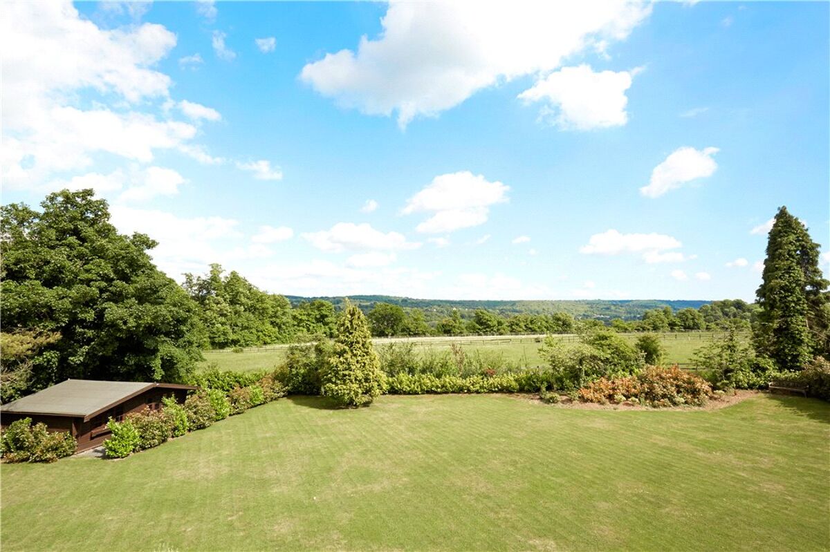 house for sale in Guildford Road, Fetcham, Leatherhead, Surrey, KT22