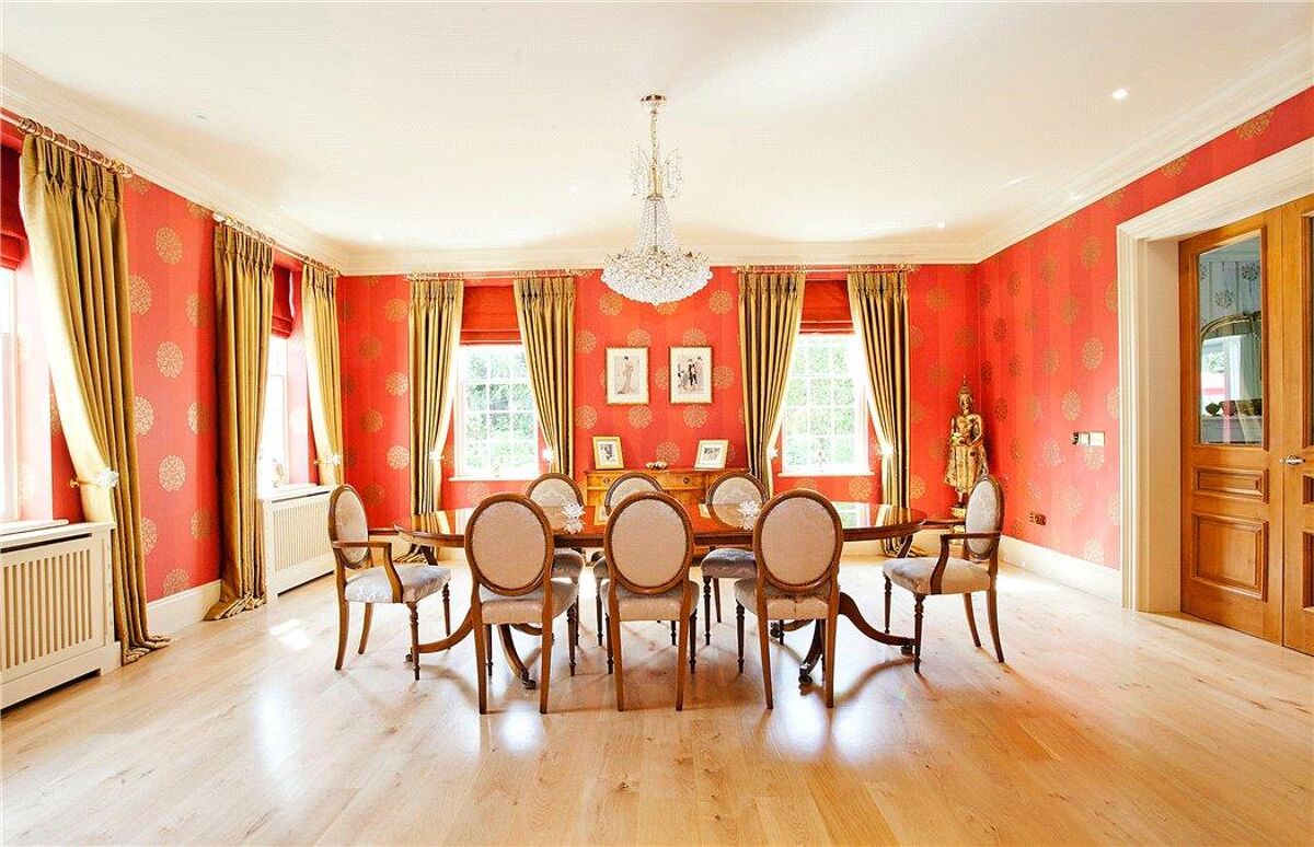 house for sale in Birds Hill Road, Oxshott, Leatherhead, Surrey, KT22