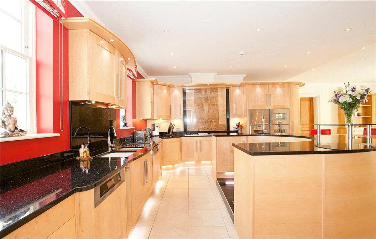 house for sale in Birds Hill Road, Oxshott, Leatherhead, Surrey, KT22