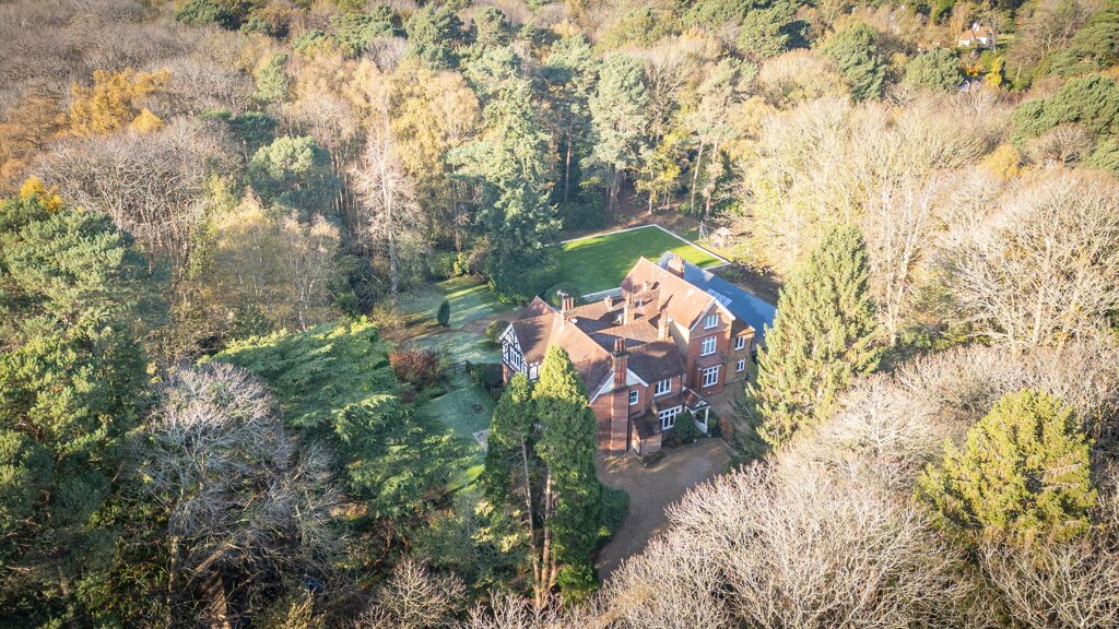 Image of Lingwood, Byfleet Road, Cobham, KT11