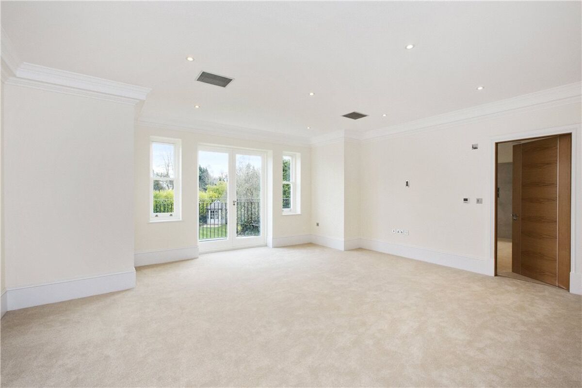 house for sale in Oxshott Rise, Cobham, Surrey, KT11 CBM140187