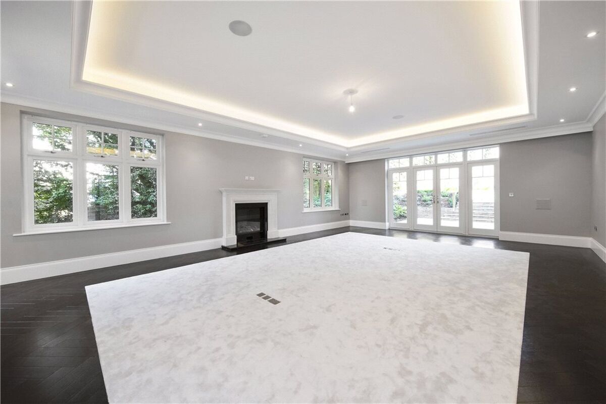 house for sale in Wrens Hill, Oxshott, Surrey, KT22 CBM140212