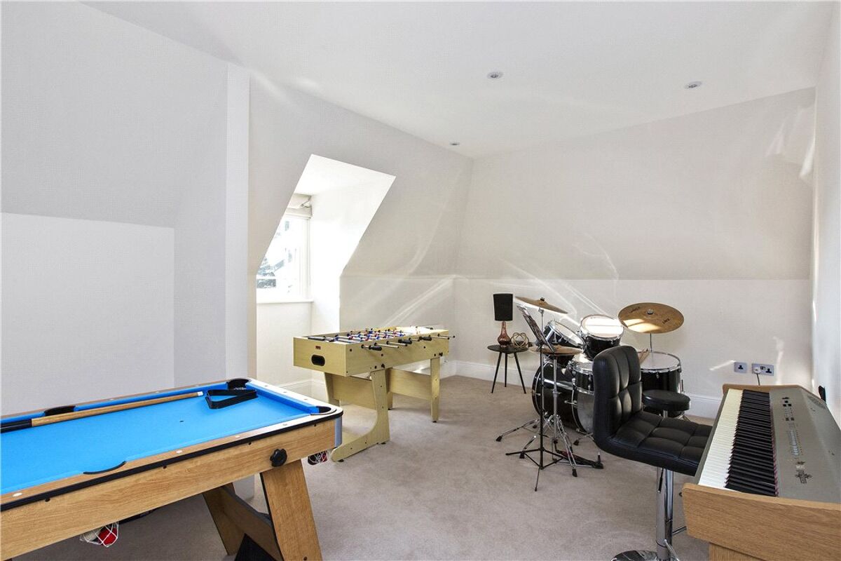 house for sale in High Drive, Oxshott, Leatherhead, Surrey, KT22