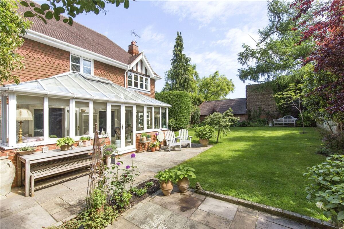 house for sale in Maple Drive, Bookham, Leatherhead, Surrey, KT23