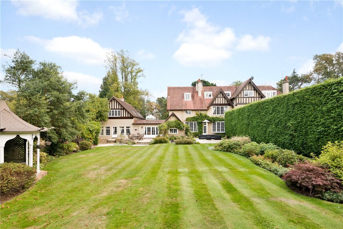 house for sale in Copsem Lane, Oxshott, Leatherhead, Surrey, KT22