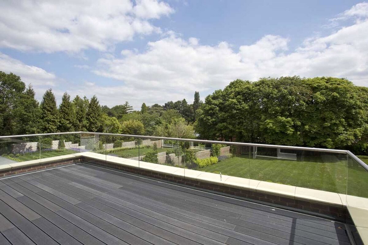 house for sale in Birds Hill Rise, Oxshott, Leatherhead, Surrey, KT22