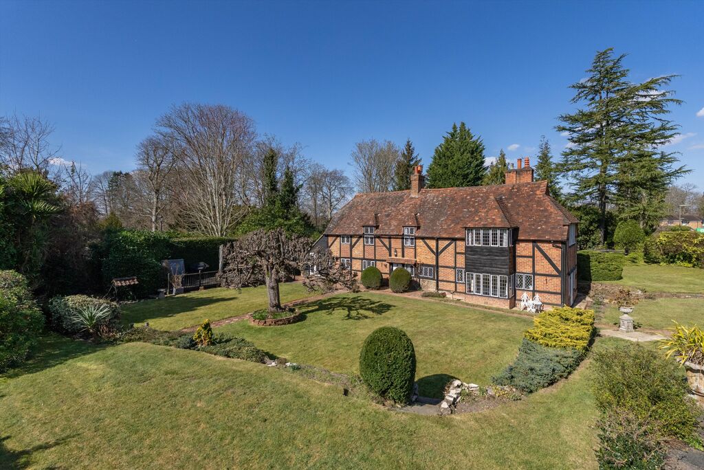 Image of The Ridings, Cobham, Surrey, KT11