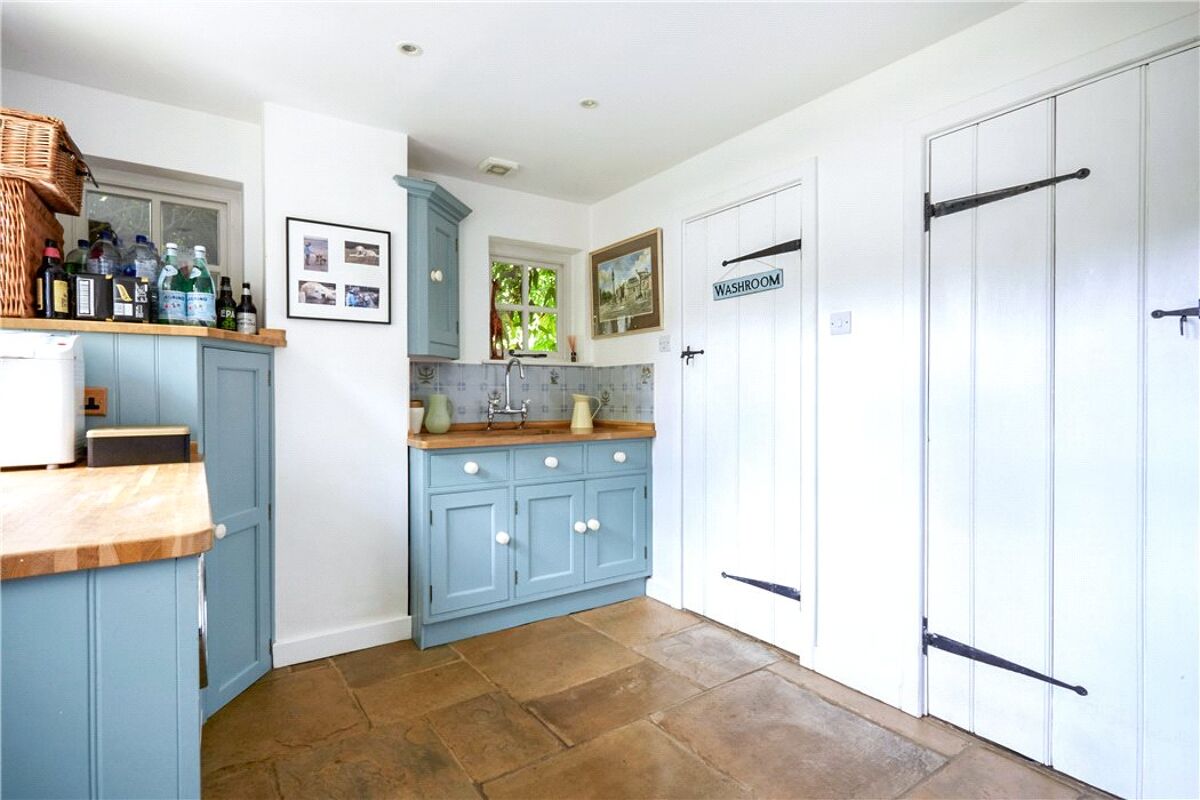 house for sale in Silkmore Lane, West Horsley, Surrey, KT24 CBM160002 Knight Frank