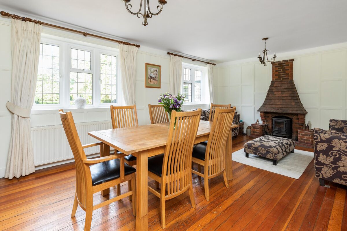 house for sale in Fairmile Lane, Cobham, Surrey, KT11 CBM160012