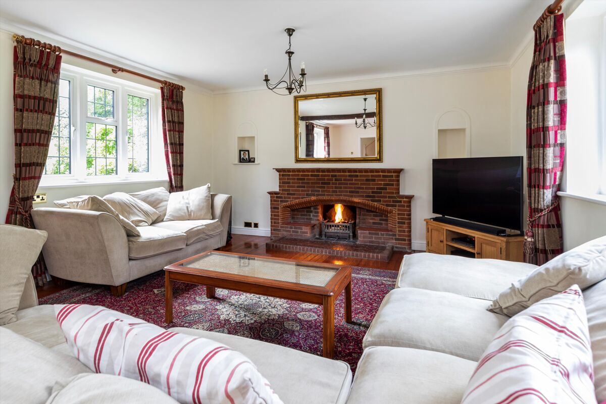 house for sale in Fairmile Lane, Cobham, Surrey, KT11 CBM160012