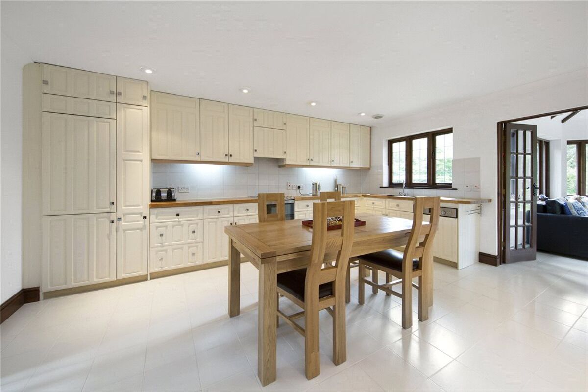 house for sale in The Park, Bookham, Surrey, KT23 CBM160121 Knight