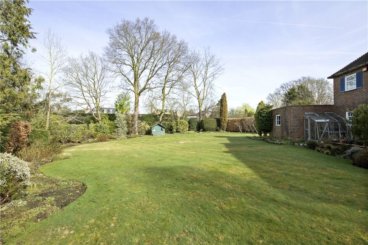 House for sale in Spicers Field, Oxshott, Leatherhead, Surrey, KT22